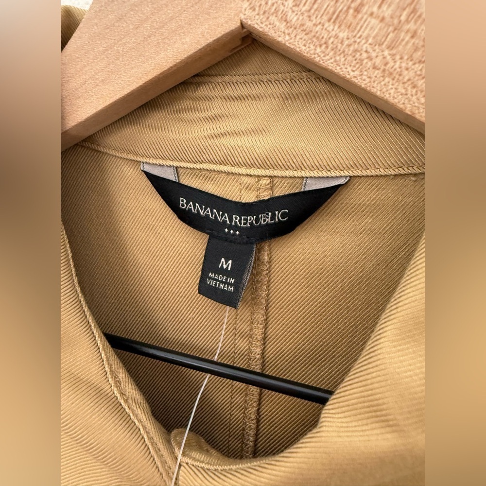 NWT Banana Republic Wide-Leg Jumpsuit in “New British Khaki” Medium - Picture 4 of 10